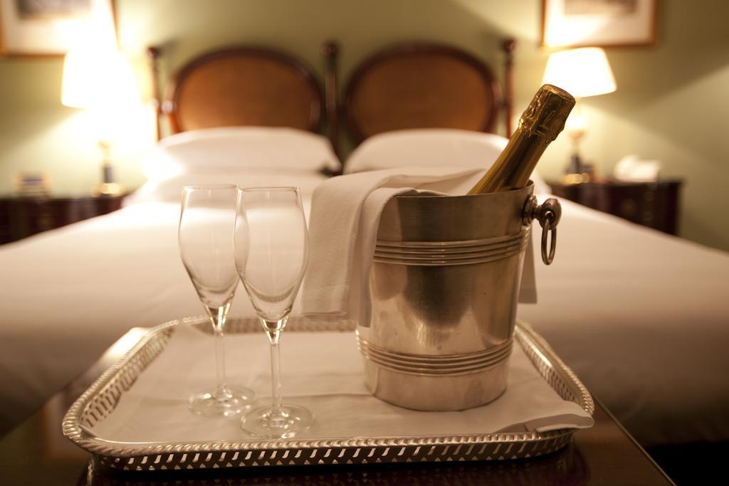 Moevenpick Hotel Bari Luaran gambar