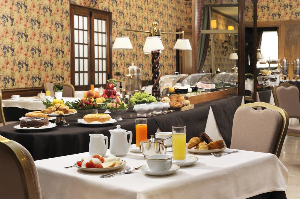 Moevenpick Hotel Bari Luaran gambar