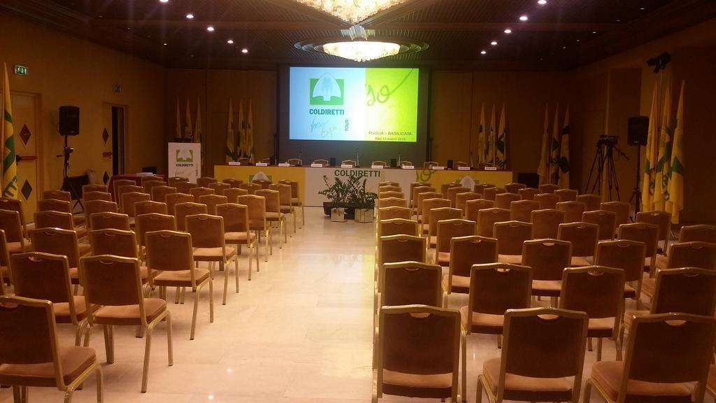 Moevenpick Hotel Bari Luaran gambar