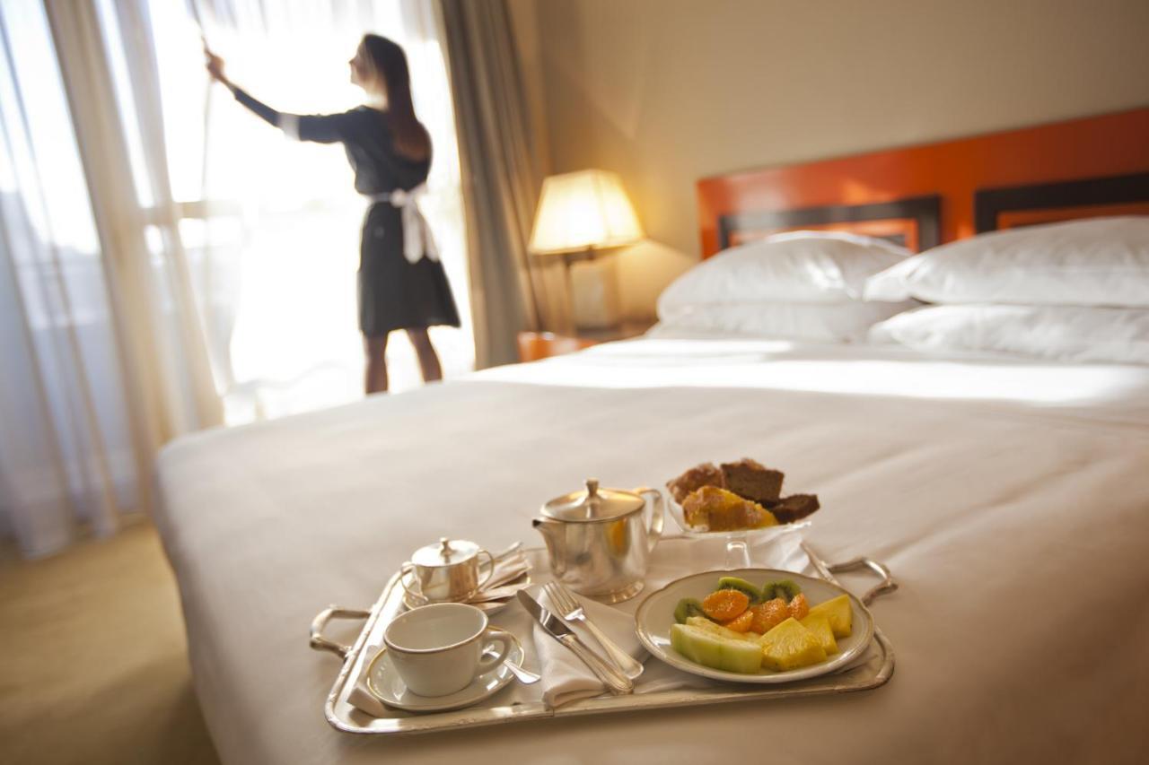 Moevenpick Hotel Bari Luaran gambar